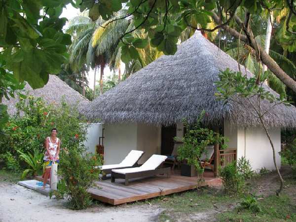 vor unserer Villa vor unserer Villa