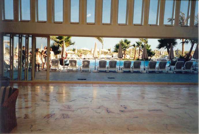 RIU Atlantico, Durchgang zum Pool