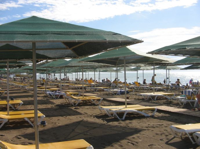 RIU Kaya - Strandbereich mit Liegen RIU Kaya - Strandbereich mit Liegen
