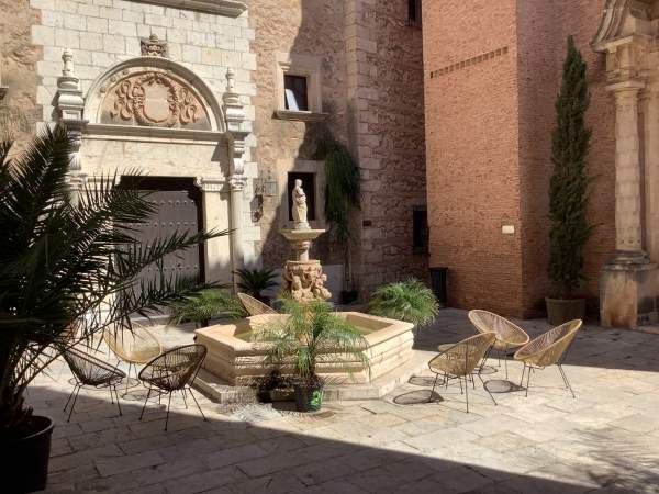 Pueblo Espanol und Ausstellung Bodies, Mallorca 03 / 2023