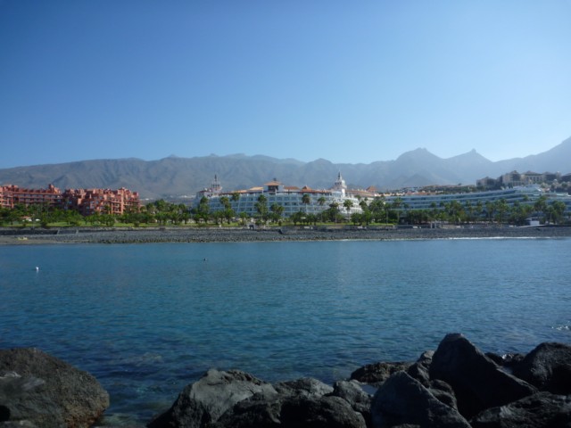 Riu Palace Tenerife - Blick vom Meer aufs Hotel