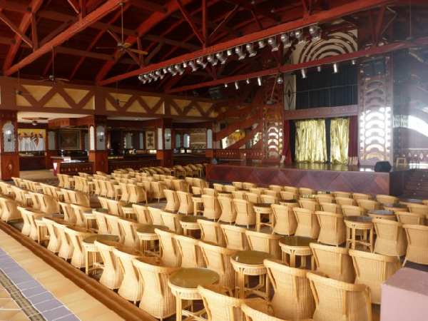 Riu Karamboa, Bars