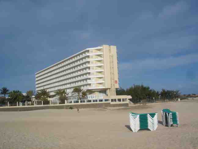 RIU Olivia Beach Resort, Haupthaus vom Strand gesehen RIU Olivia Beach Resort, Haupthaus vom Strand gesehen