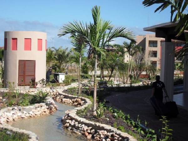 RIU Varadero - Bachlufe & Brunnen in der Nhe des Hauptgebudes