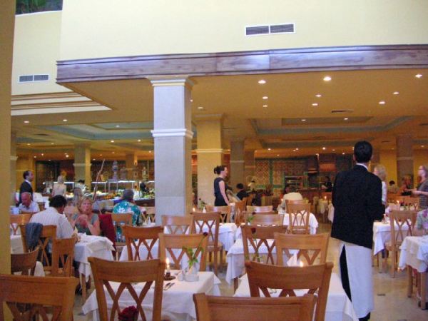 Riu Bellevue Park, Speisesaal Riu Bellevue Park, Speisesaal