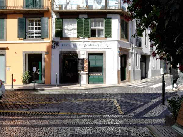 Restaurants in Funchal / Insel Madeira (Februar 2020) Restaurants in Funchal / Insel Madeira (Februar 2020)