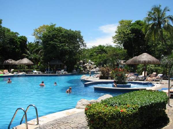 RIU Tequila, Poolanlage