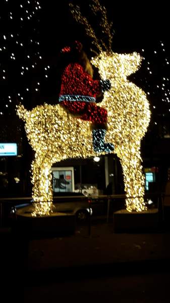 Berlin - Weihnachtsdeko auf der Tauentzienstrasse, 2019 Berlin - Weihnachtsdeko auf der Tauentzienstrasse, 2019