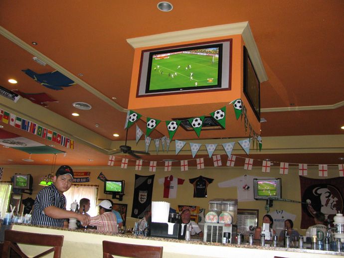 RIU Tequila, Sports-Bar