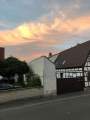 Abenddmmerung Lichteffekt am 16.10.24, in RP
Aufgenommen so kurz nach 18:00 Uhr in der Vorderpfalz, Rheinland -Pfalz.