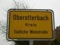 Oberotterbach, Deutsche Weinstrasse,
Ort 2, Ortsschild.