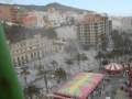 auf dem groen Parkplatz war ein Riesenrad aufgebaut und so kann man alles berblicken, man sieht auch sehr gut die Babypuder Wolken ( 2011 ).