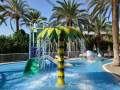 Riu Papayas, Gartenbereich mit dem Kinderpool.