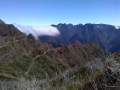 Wolken ziehen ber die Berge.