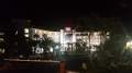 RIU Arecas  - Hotelfront beleuchtet am Abend.