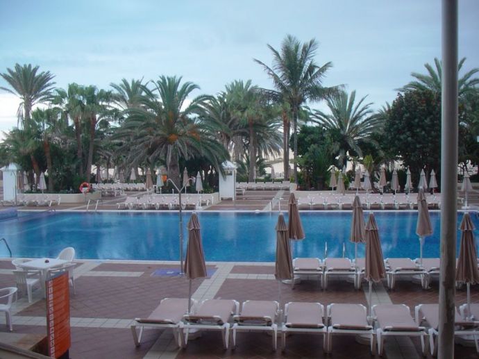 Riu Olivia Beach Resort  - Pool - Hauptgebude