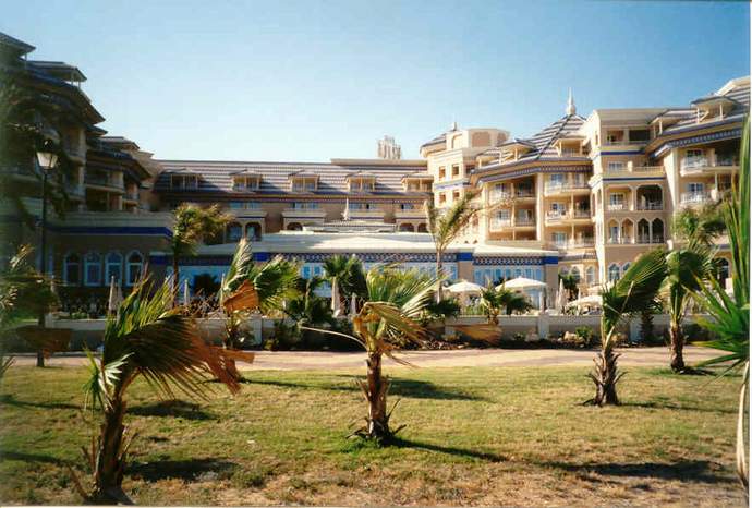 RIU Atlantico, Poolbereich mit Atrium RIU Atlantico, Poolbereich mit Atrium