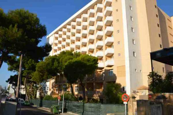 RIU Playa Park ( 2017 kurz vor Abriss ) RIU Playa Park ( 2017 kurz vor Abriss )