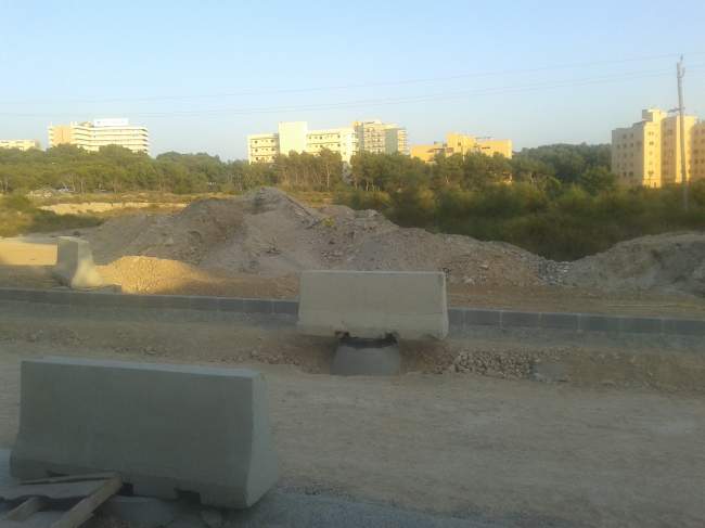 04_baustelle_gegenueber_316.jpg - Grobaustelle neben RIU Bravo - Hipotels baut neues Hotel!