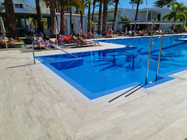 pool1_609.jpg - Aktueller Erfahrungsbericht RIU Palace Palmeras, 03 - 04/22