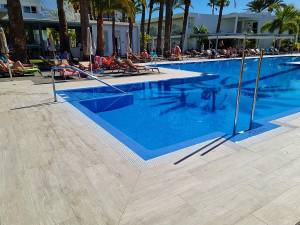 Pool1.jpg