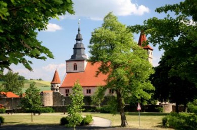 Die sehenswerte Kirchenburg in Ostheim vor der Rhön. Die sehenswerte Kirchenburg in Ostheim vor der Rhön.
