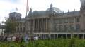 Vor dem Reichstag in Berlin, Schlange zum Einlass ( nur mit Voranmeldung mglich ).